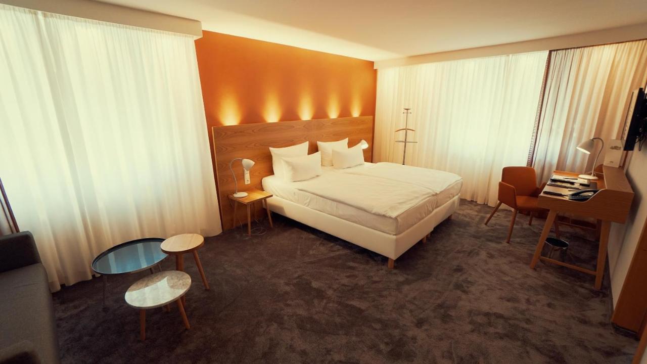 Hotel Adler Asperg Bagian luar foto