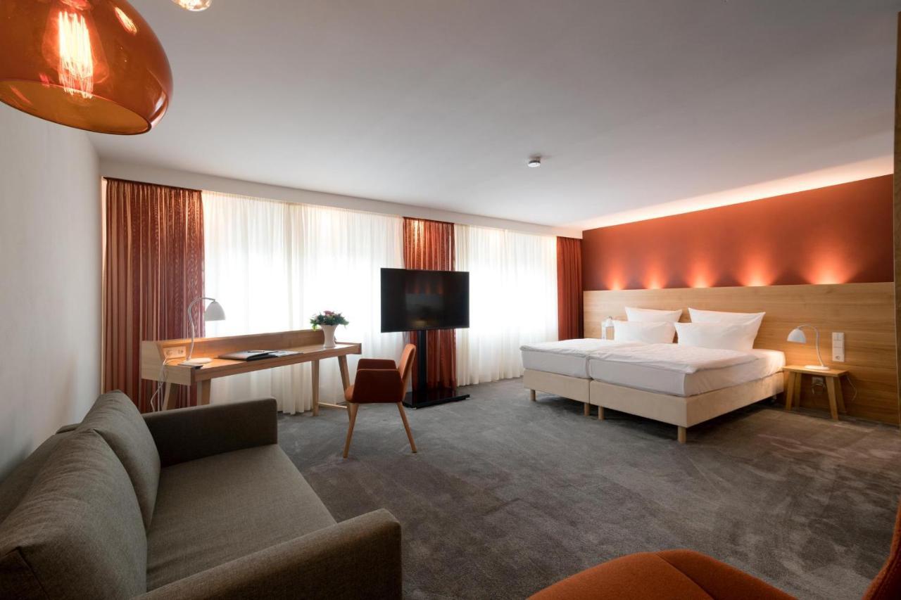 Hotel Adler Asperg Bagian luar foto