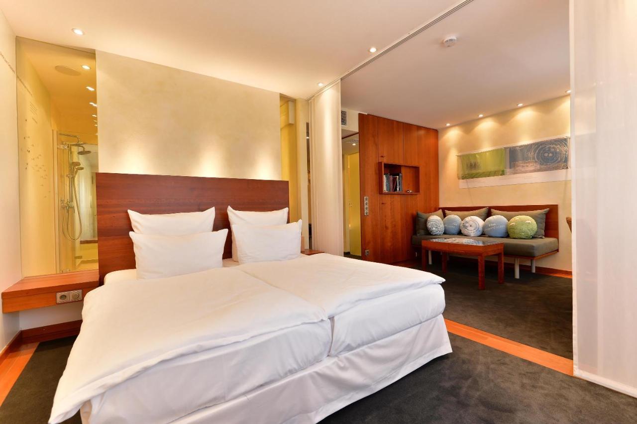 Hotel Adler Asperg Bagian luar foto