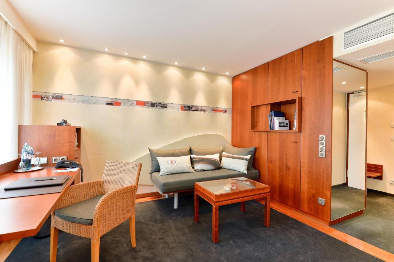 Hotel Adler Asperg Bagian luar foto