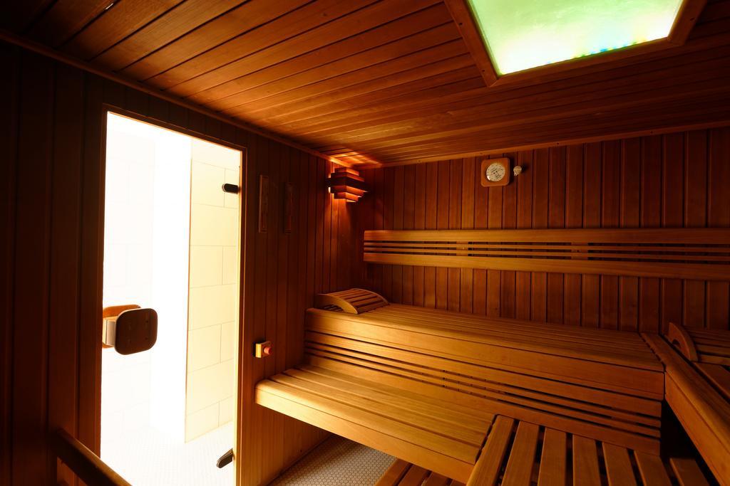 Hotel Adler Asperg Bagian luar foto